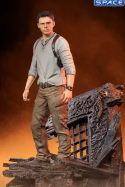 1/10 Scale Nathan Drake Deluxe Art Scale Statue