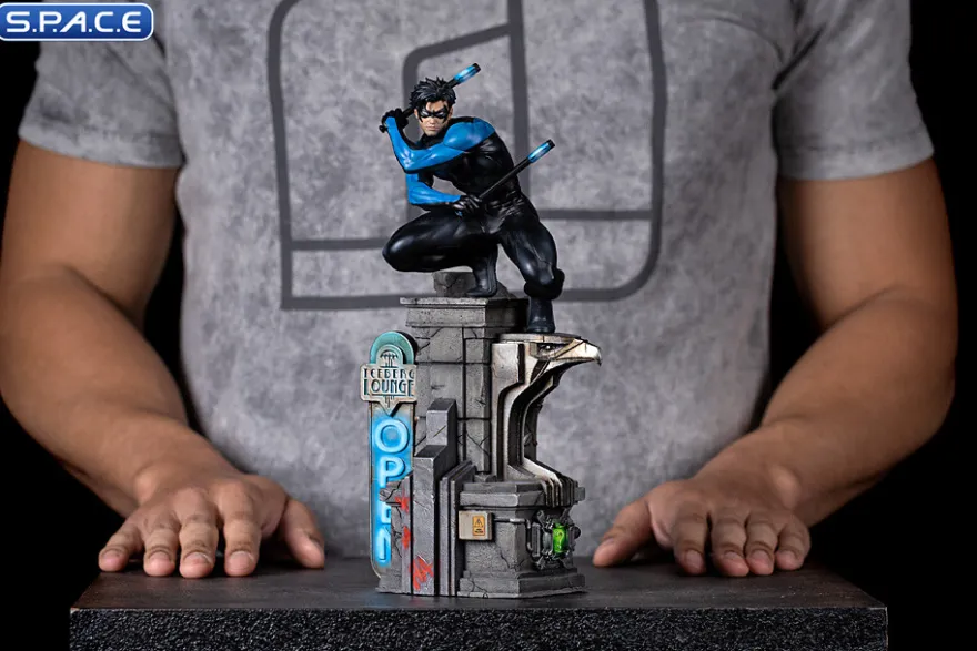 1/10 Scale Nightwing Art Scale Statue