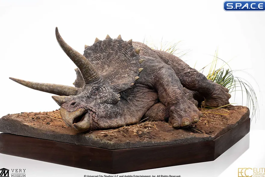 1/8 Scale Sick Triceratops Maquette