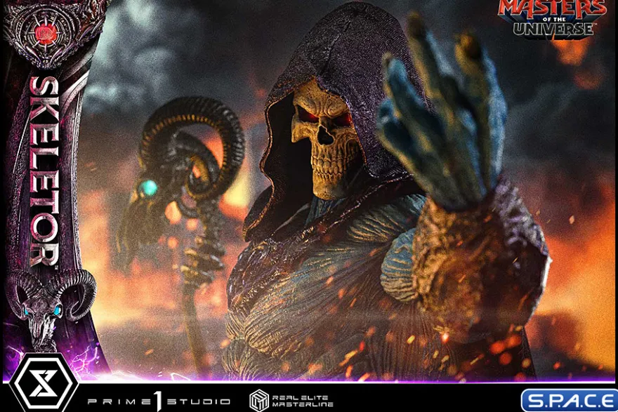 1/3 Scale Skeletor Real Elite Masterline Statue