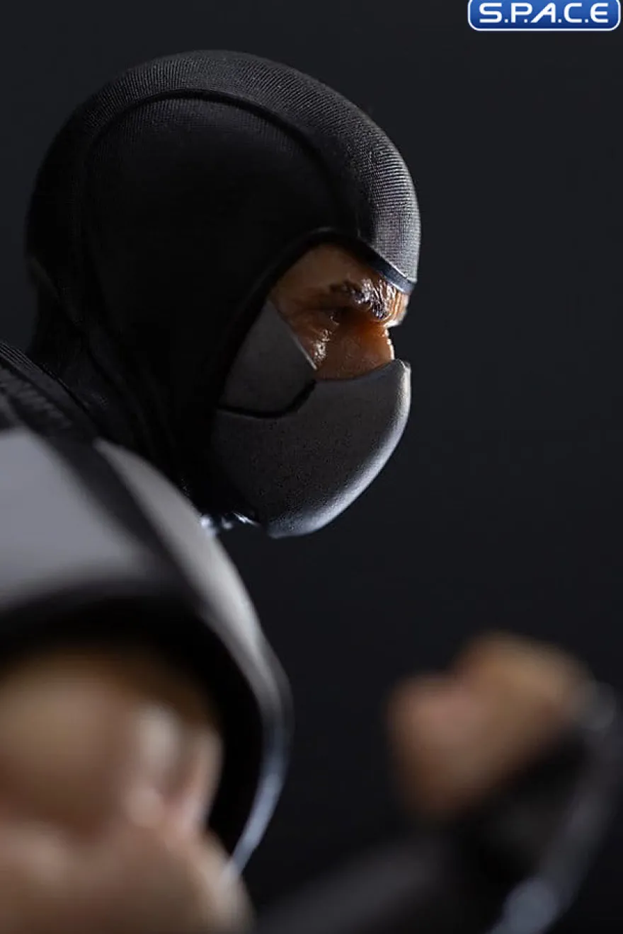 1/10 Scale Smoke Art Scale Statue