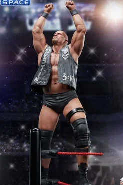 1/4 Scale Stone Cold Steve Austin Statue