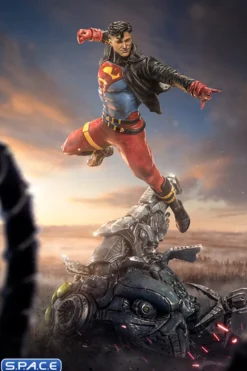 1/10 Scale Superboy Deluxe Art Scale Statue