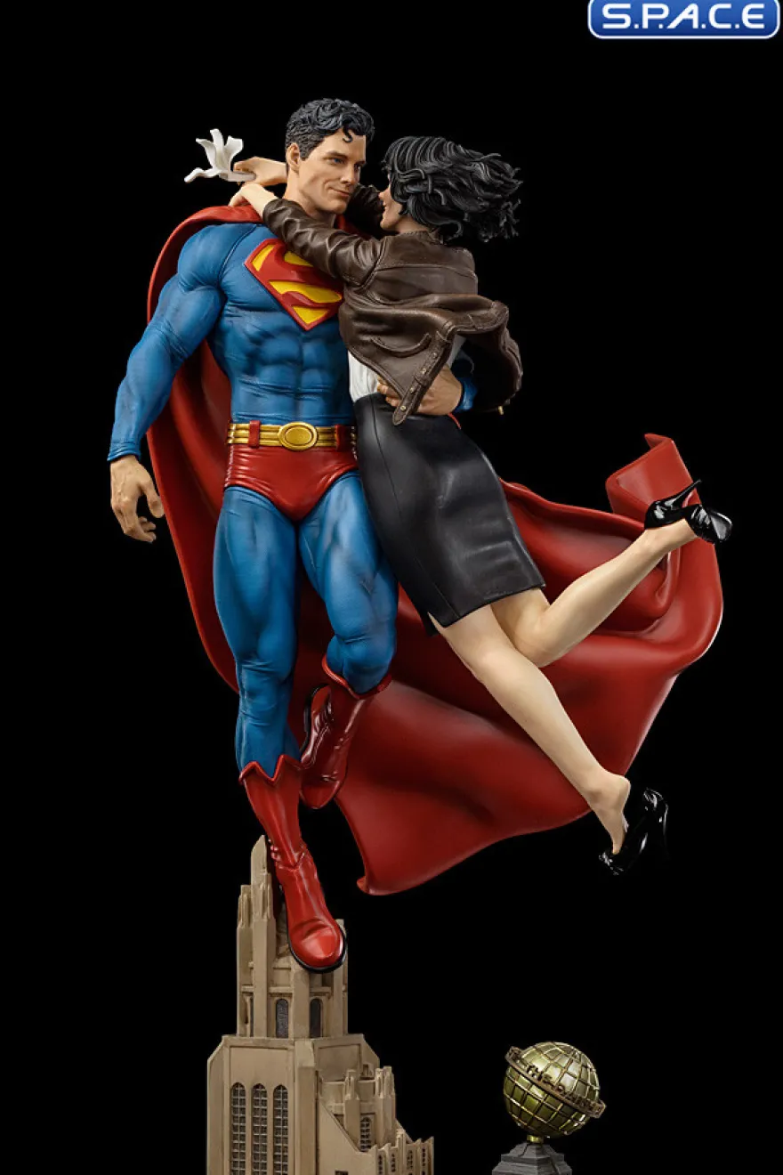 1/6 Scale Superman and Lois Lane Diorama