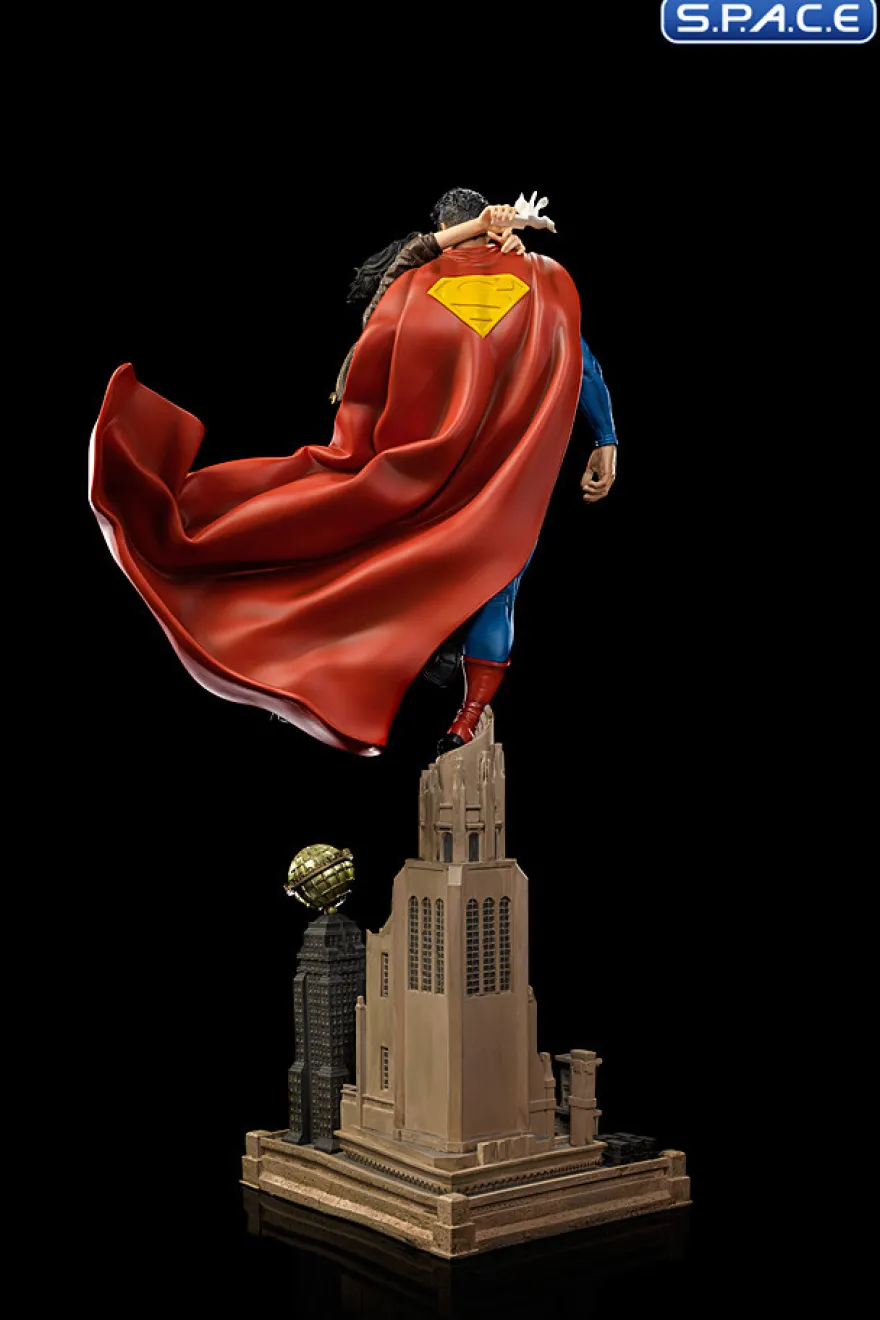 1/6 Scale Superman and Lois Lane Diorama