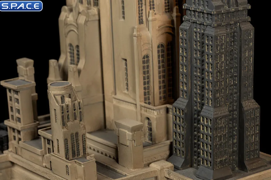 1/6 Scale Superman and Lois Lane Diorama
