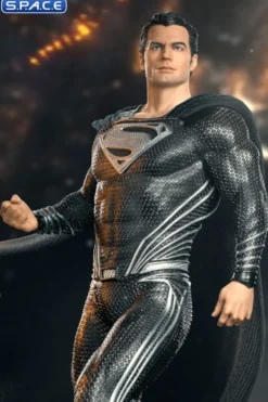 1/4 Scale Superman Black Suit Legacy Replica Statue