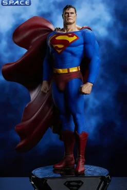 1/4 Scale Superman Premium Masterline Statue