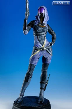 1/4 Scale Tali Zorah vas Normandy Statue