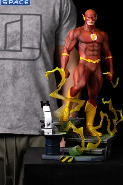 1/4 Scale The Flash Legacy Replica Statue