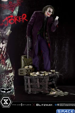 1/3 Scale The Joker Museum Masterline Statue - Bonus Version