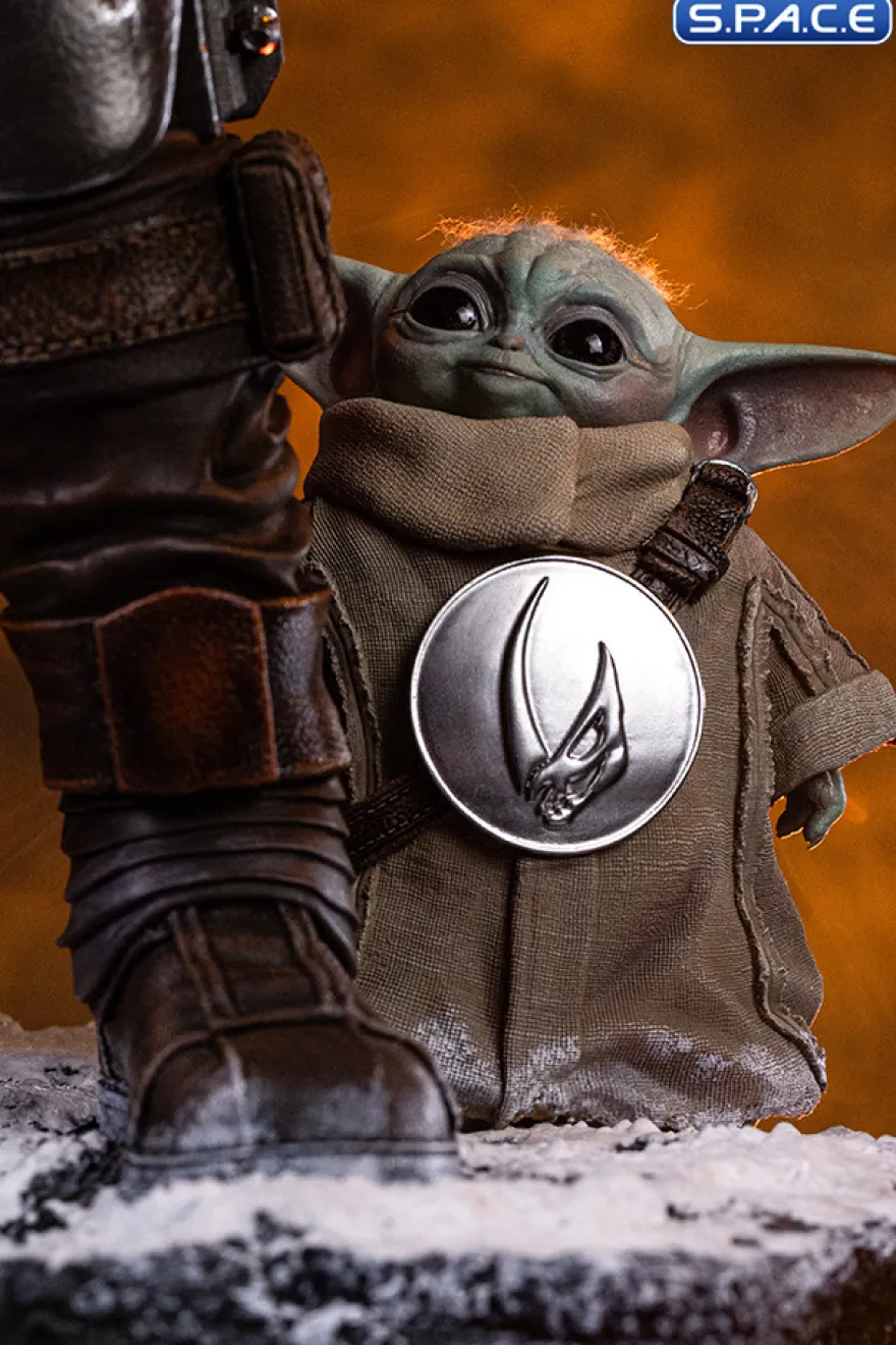 1/4 Scale The Mandalorian and Grogu Legacy Replica Statue