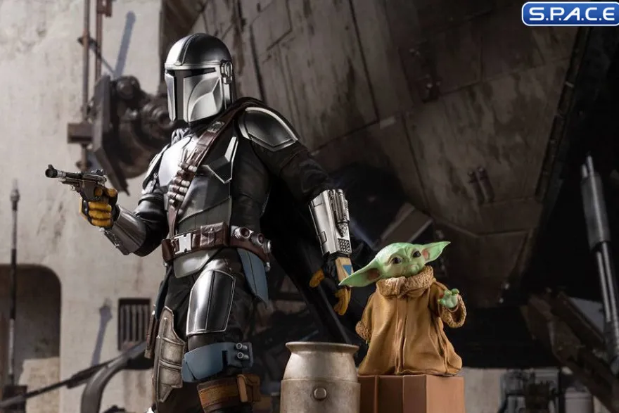 1/7 Scale The Mandalorian & The Child