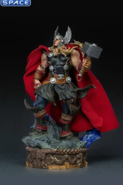 1/10 Scale Thor Unleashed Deluxe Art Scale Statue