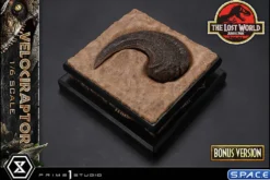 1/6 Scale Velociraptor Legacy Museum Collection Statue