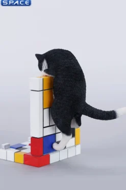 1/6 Scale Wall-Climbing Cat