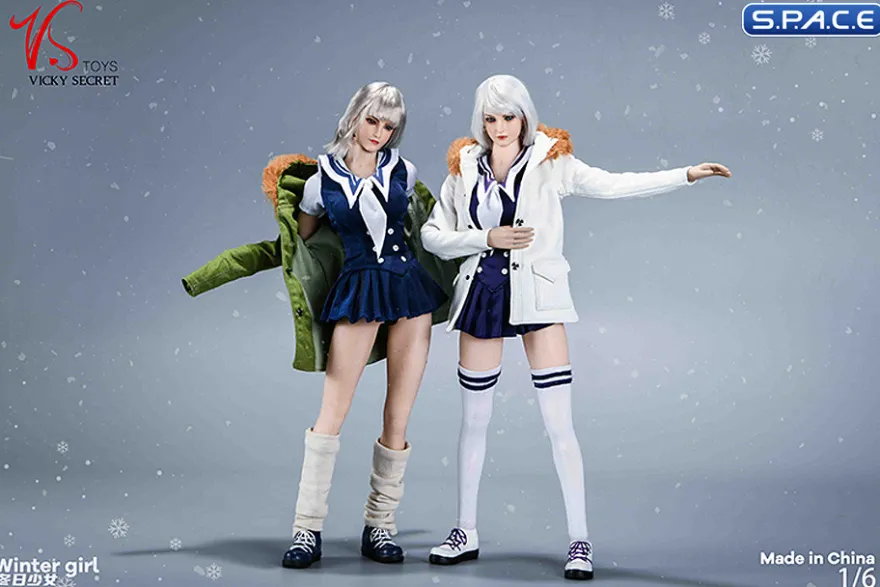 1/6 Scale Winter School Girl Character Set with green Coat