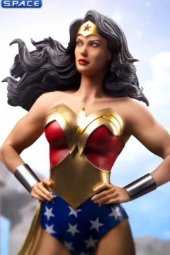 1/4 Scale Wonder Woman from DC Trinity Legacy Replica Statue