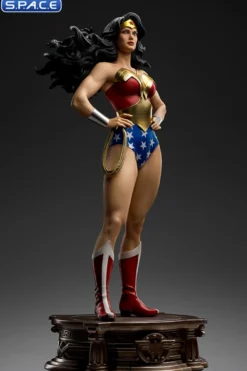 1/4 Scale Wonder Woman from DC Trinity Legacy Replica Statue