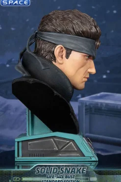 1:1 Solid Snake Life-Size Bust