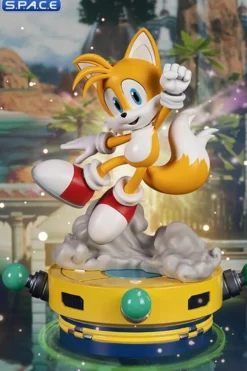 Tails Statue