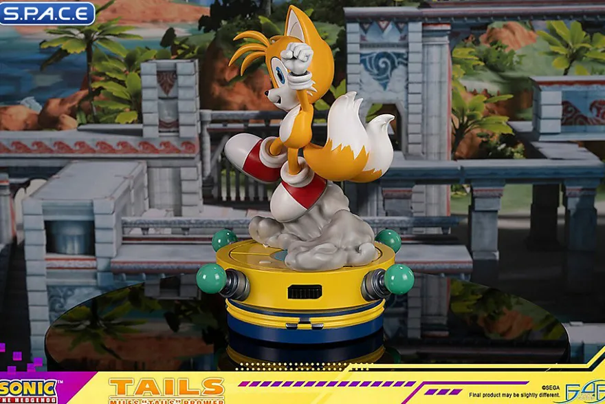 Tails Statue