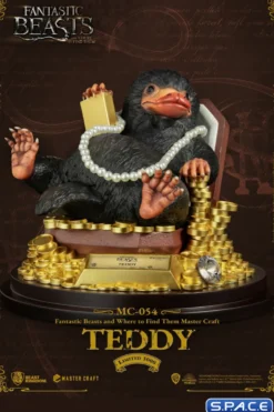 Teddy Master Craft Statue