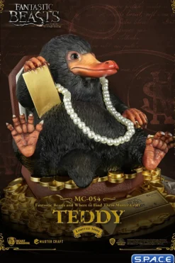 Teddy Master Craft Statue