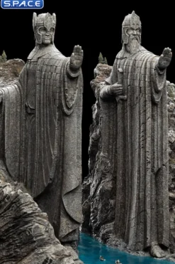 The Argonath Environment