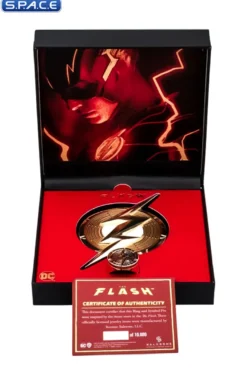 The Flash Logo Ring & Pin Set