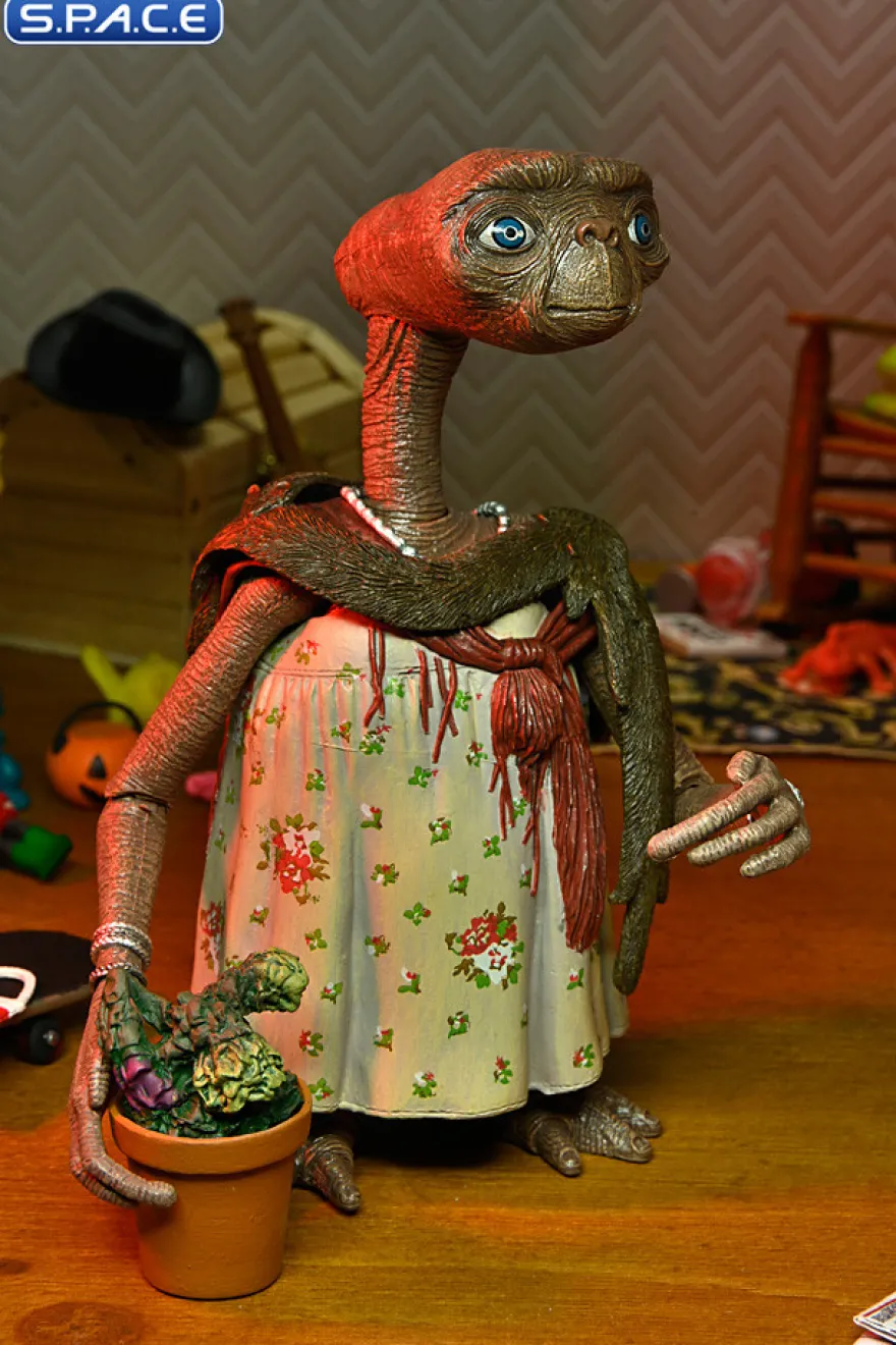 Ultimate Dress Up E.T. 40th Anniversary