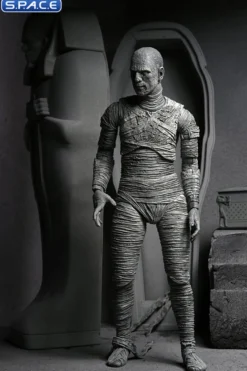 Ultimate Mummy - black & white ver.