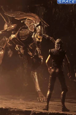 Ultra Deluxe Alien Queen