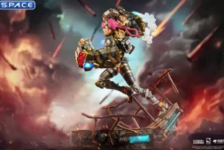 Vi Statue