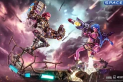 Vi Statue