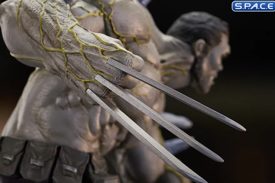Weapon Hulk Premier Collection Statue