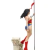 Wonder Woman Statue