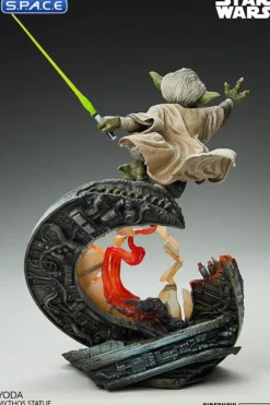 Yoda Mythos Statue